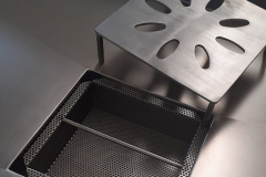 Tavolo-inox-macello-polleria-dettaglio
