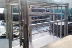 Trappola-inox-per-bovini-2