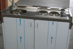 Pstazione-inox-cottura-e-lavello-coperta-bordo-piscina